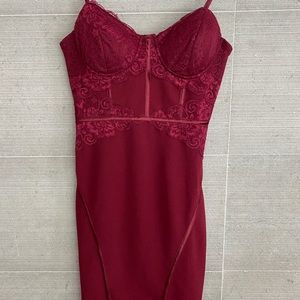 Maroon lace midi body con dress